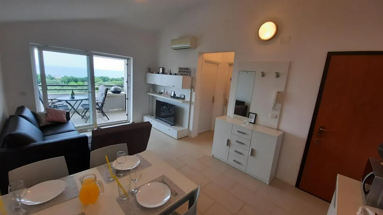 Apartma Coccolo Zambratija  Croatia